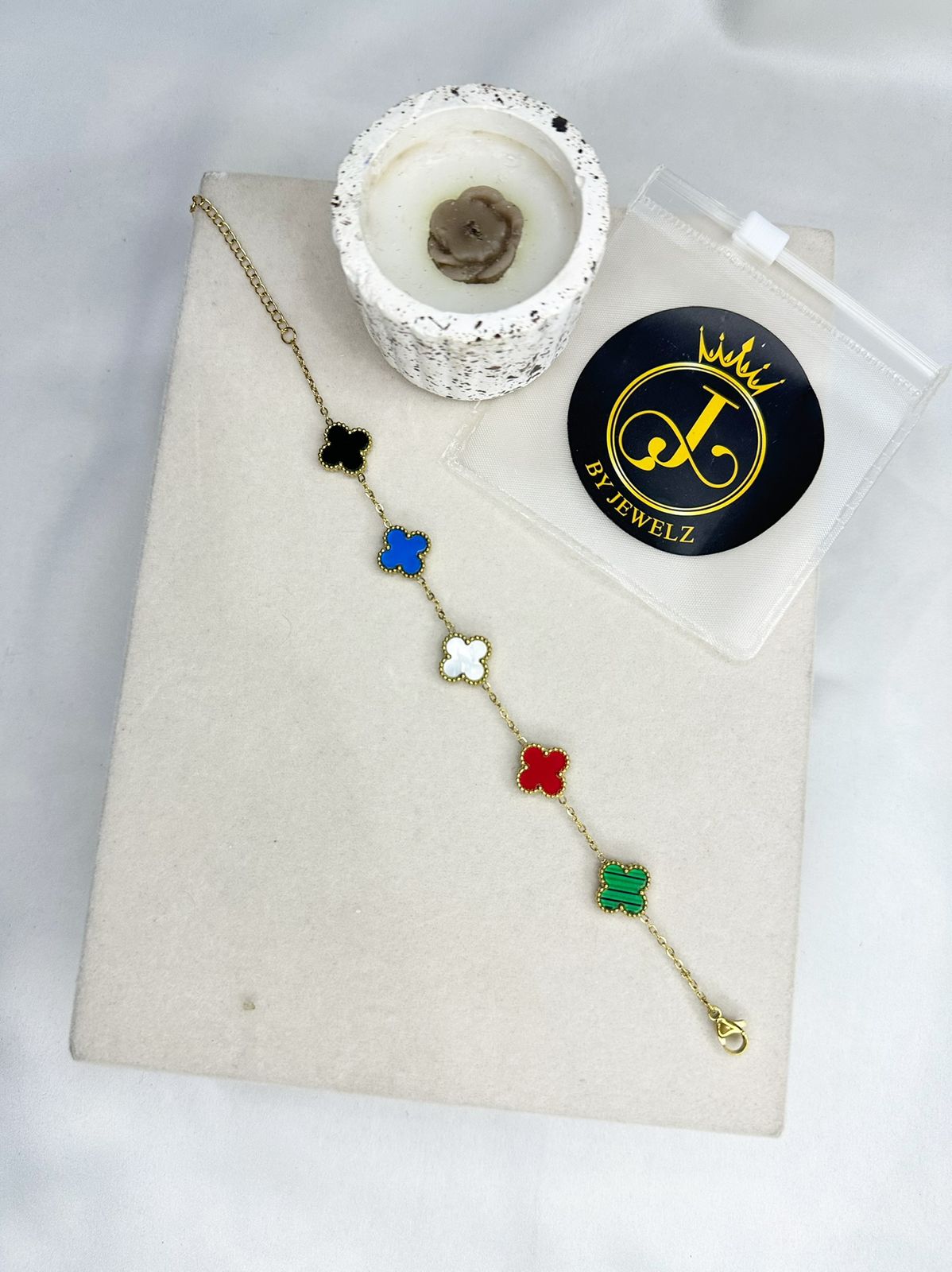 Clover bracelet
