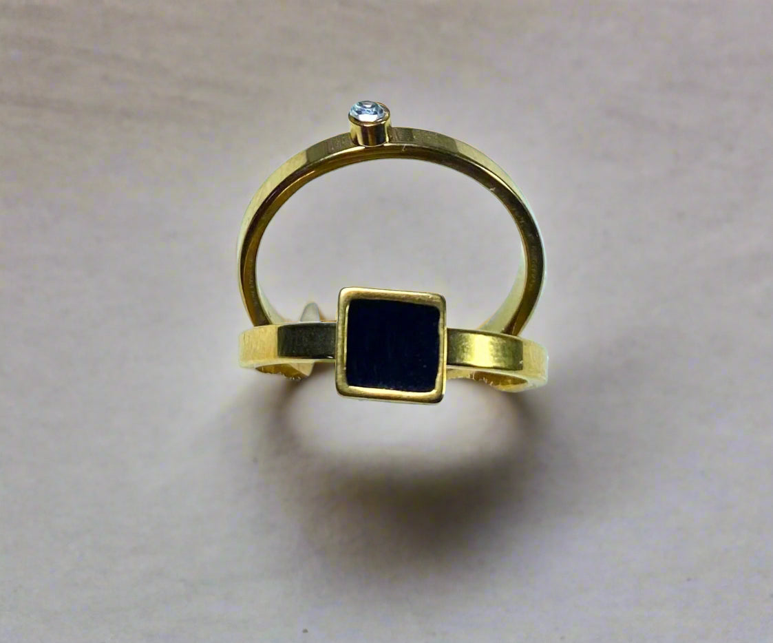 Ring (019)