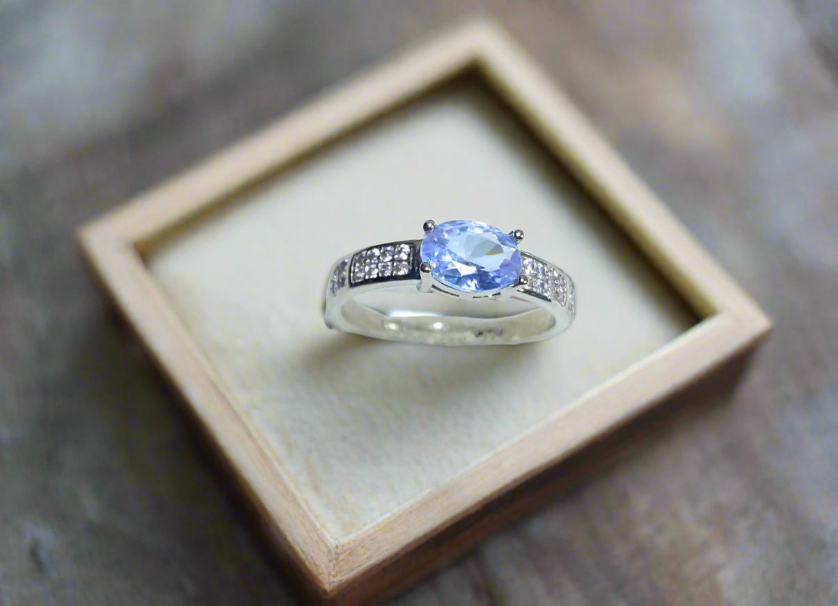 Ring (013)