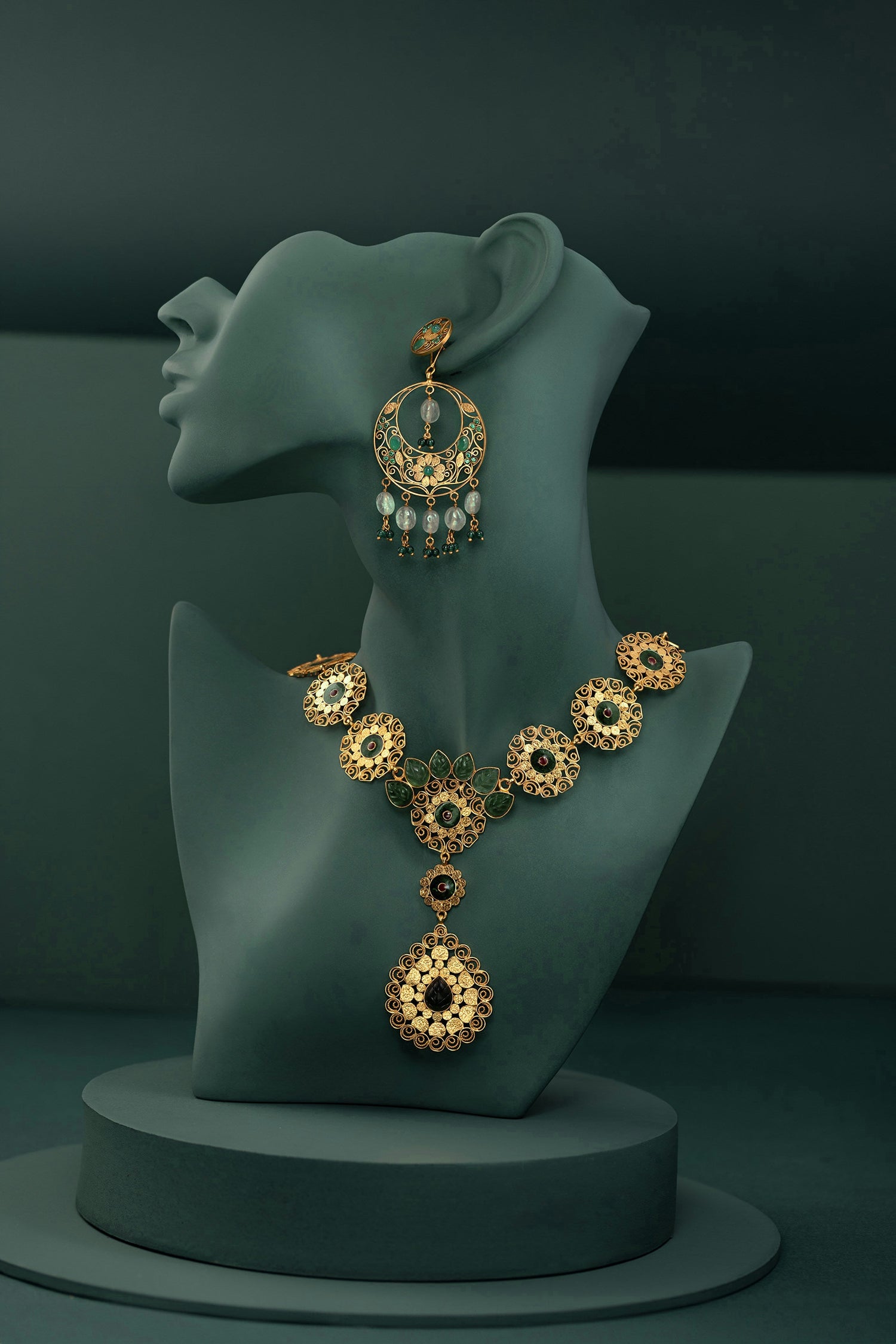 Necklace & Locket Set