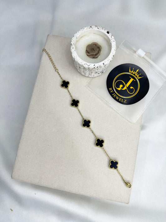 Clover bracelet
