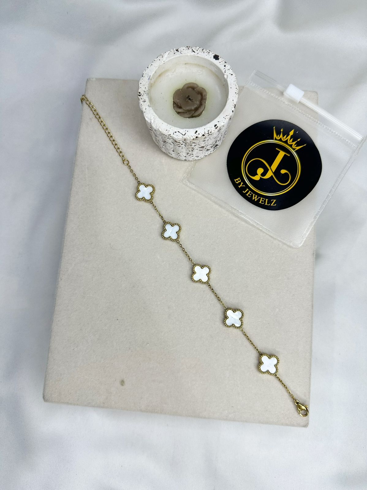 Clover bracelet