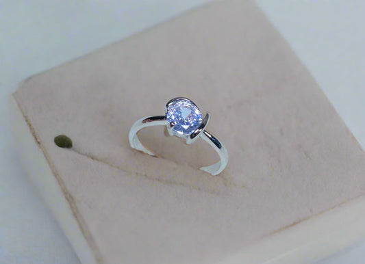 Ring (017)