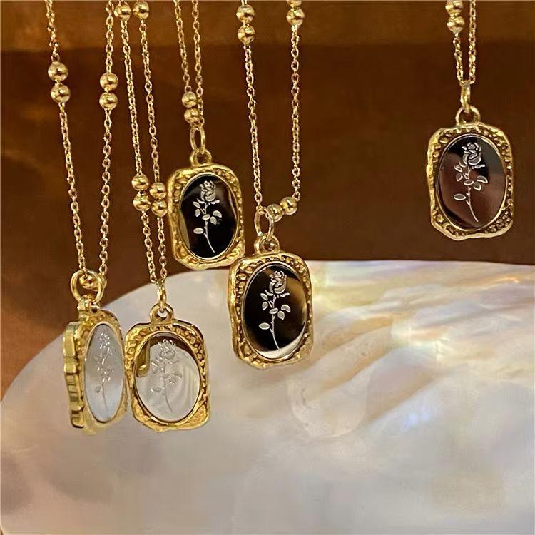 Rose Flower Necklace